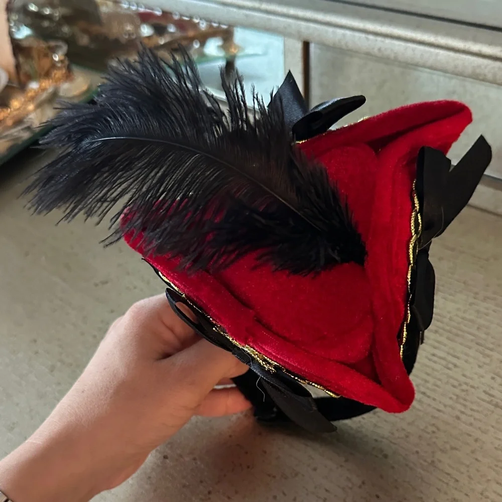 🛍️SALE🛍️ Elegant Red and Black Feathered Mini Pirate Headband